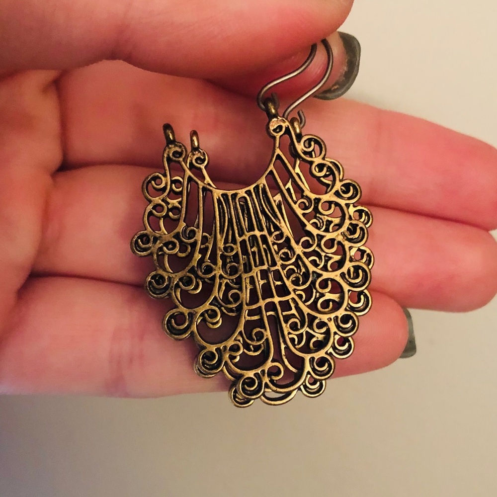 Gold earrings